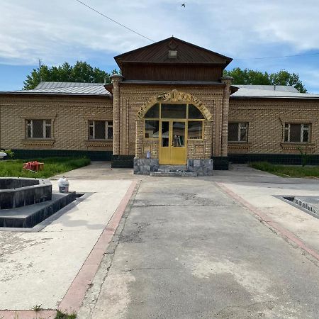 Nature Hotel Turkistan Luaran gambar